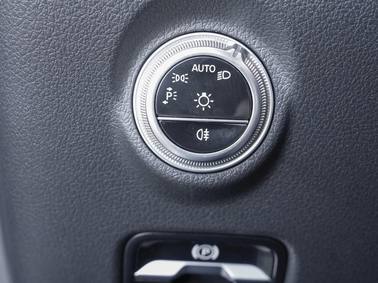 Mercedes-Benz C 300 d T AMG Distronic Kamera Easy-Pack