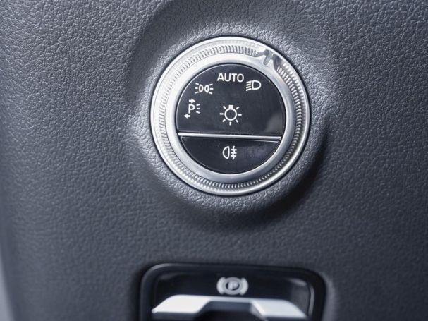 Mercedes-Benz C 300 d T AMG Distronic Kamera Easy-Pack