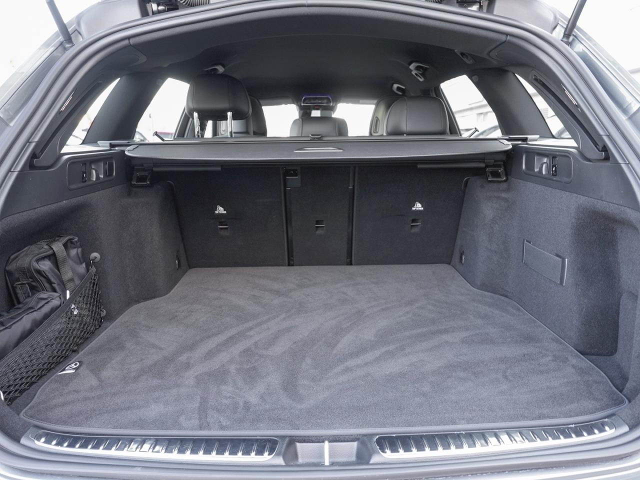 Mercedes-Benz C 300 d T AMG Distronic Kamera Easy-Pack