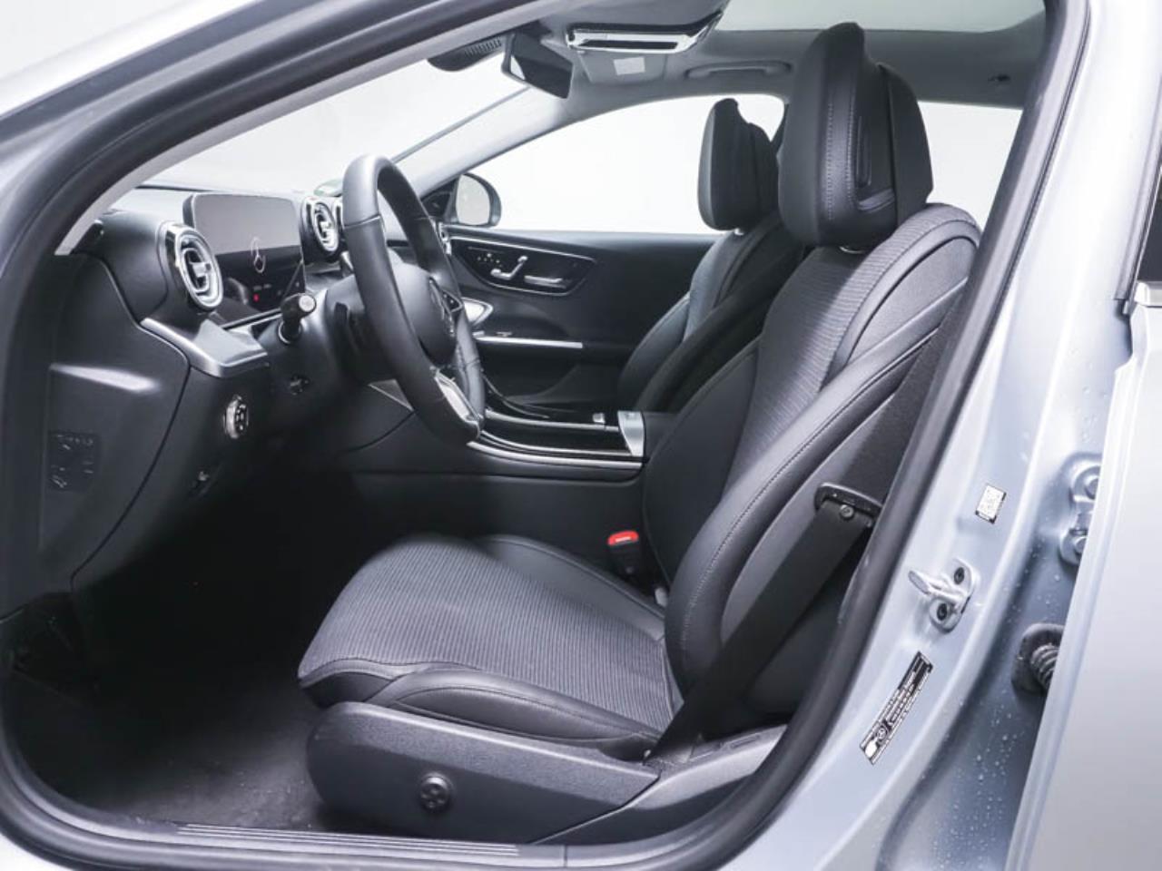 Mercedes-Benz C 300 de 4M T Avantgarde Panorama Memory 360°