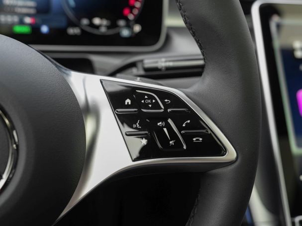 Mercedes-Benz C 300 de 4M T Avantgarde Panorama Memory 360°