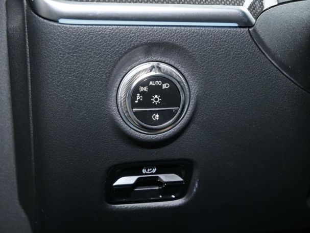 Mercedes-Benz C 300 de T Avantgarde Panorama Distronic AHK 360°