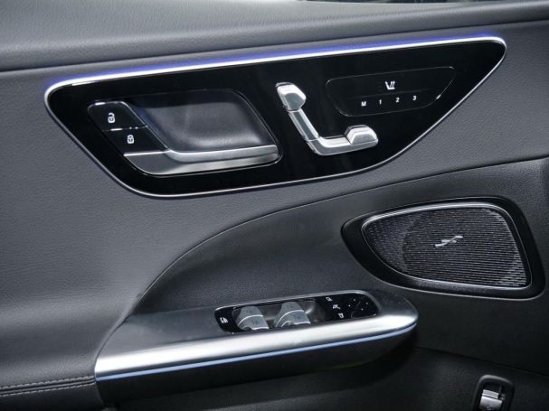 Mercedes-Benz C 300 de T Avantgarde Panorama Distronic AHK 360°