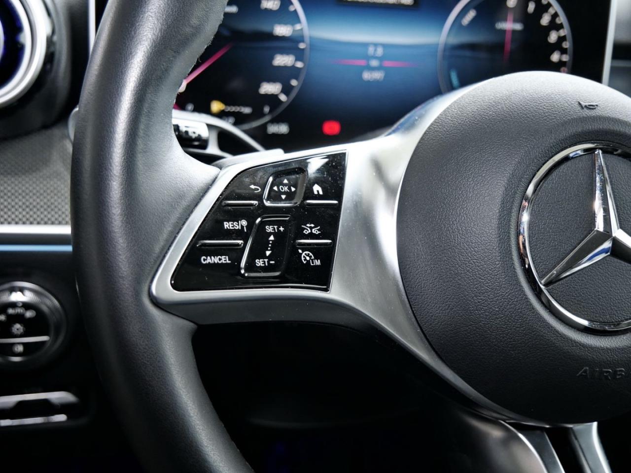 Mercedes-Benz C 300 de T Avantgarde Panorama Distronic AHK 360°