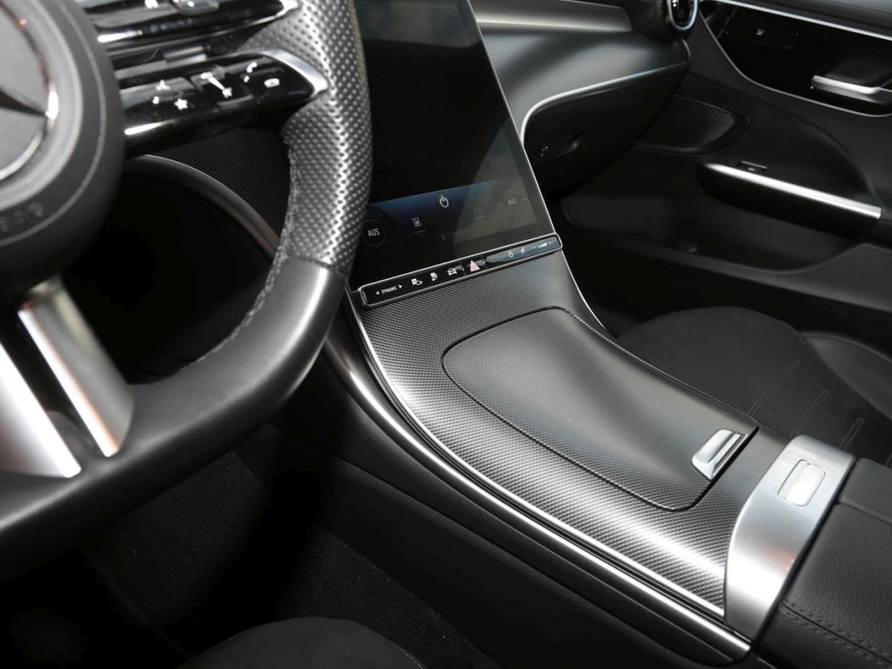 Mercedes-Benz C 300 e T  AMG Night MBUX Navi Panorama ParkPaket Mercedes-Benz C 300 e T  AMG Night MBUX Navi Panorama ParkPaket