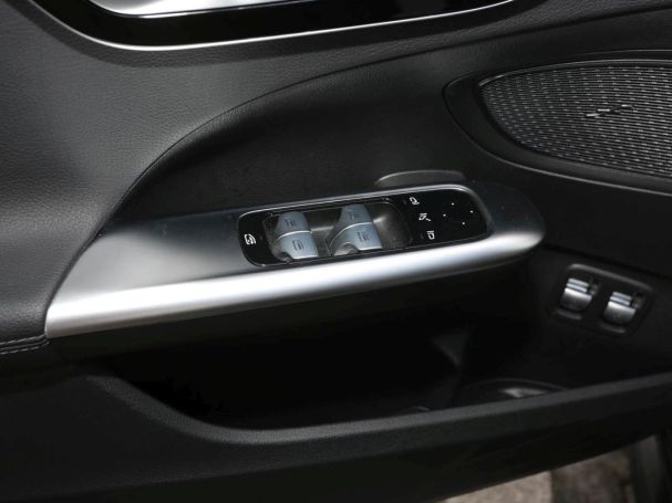 Mercedes-Benz C 300 e T  AMG Night MBUX Navi Panorama ParkPaket