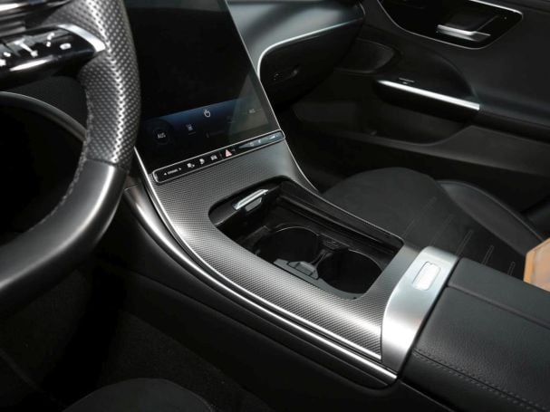 Mercedes-Benz C 300 e T AMG Night MBUX Navi Panorama ParkPaket Mercedes-Benz C 300 e T AMG Night MBUX Navi Panorama ParkPaket