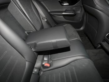 Mercedes-Benz C 300 e T  AMG Night MBUX Navi Panorama ParkPaket