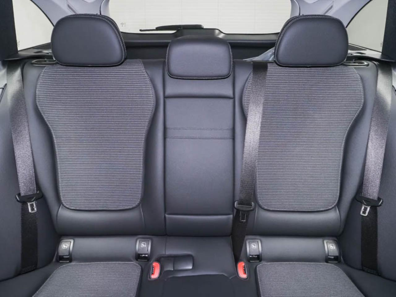 Mercedes-Benz C 300 e T Avantgarde Kamera Memory Easy-Pack