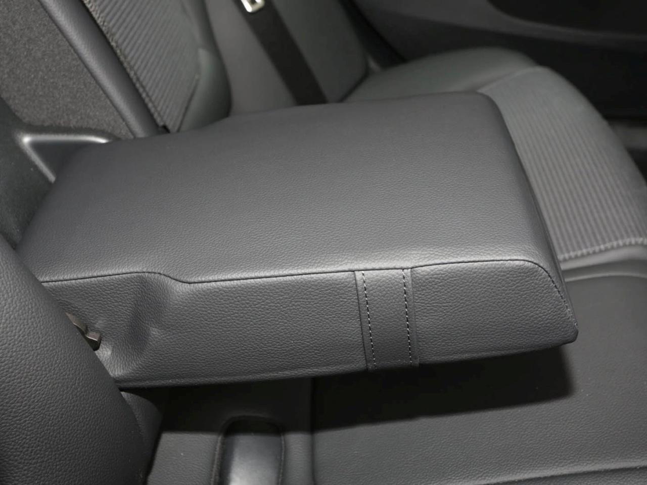 Mercedes-Benz C 300 e T Avantgarde Panorama AHK Memory Kamera