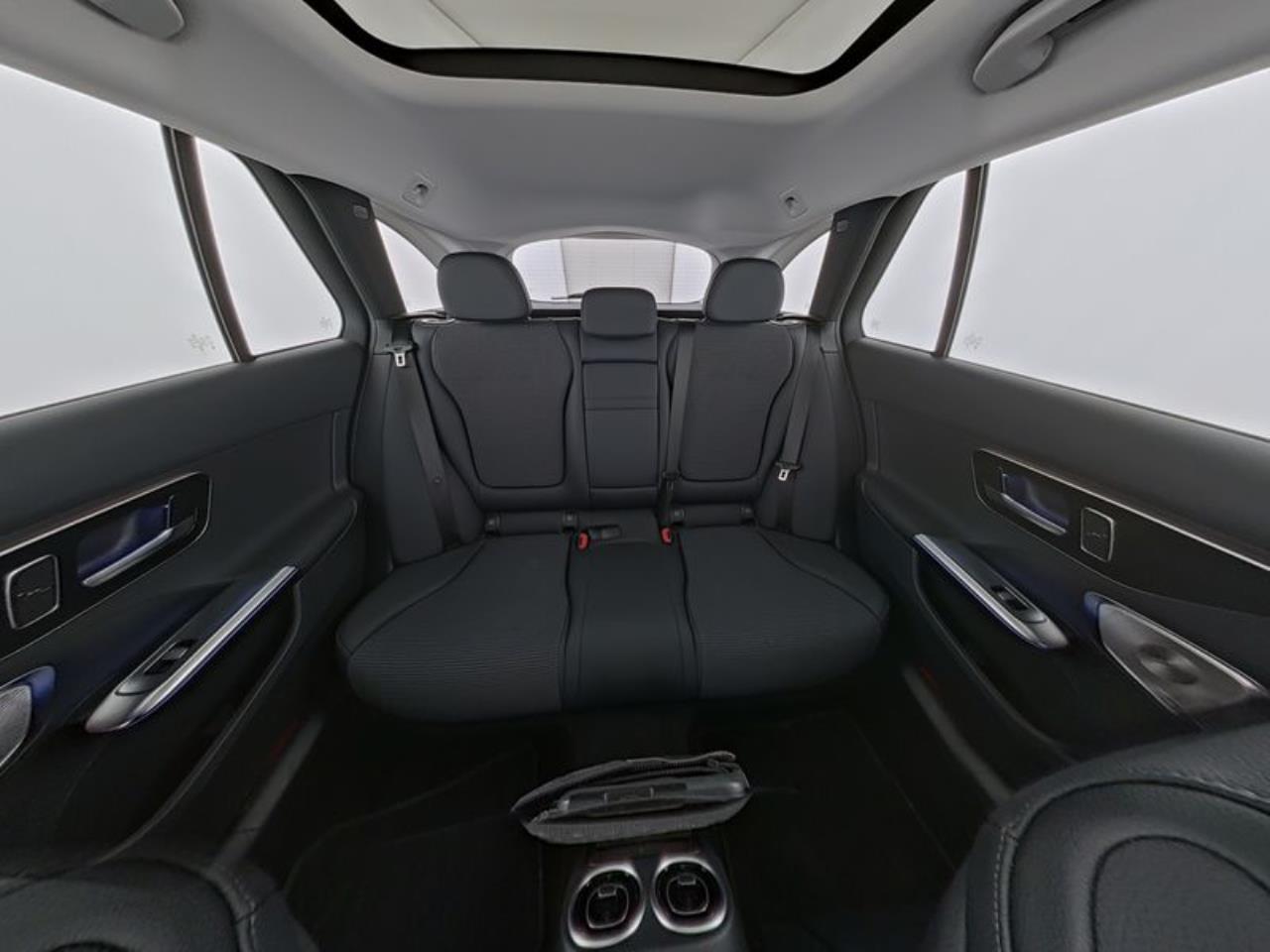 Mercedes-Benz C 300 e T Avantgarde Panorama AHK Memory Kamera Mercedes-Benz C 300 e T Avantgarde Panorama AHK Memory Kamera