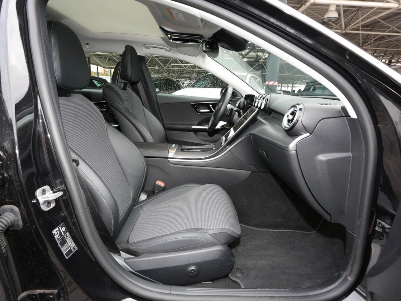 Mercedes-Benz C 300 e T Avantgarde Panorama AHK Memory Kamera