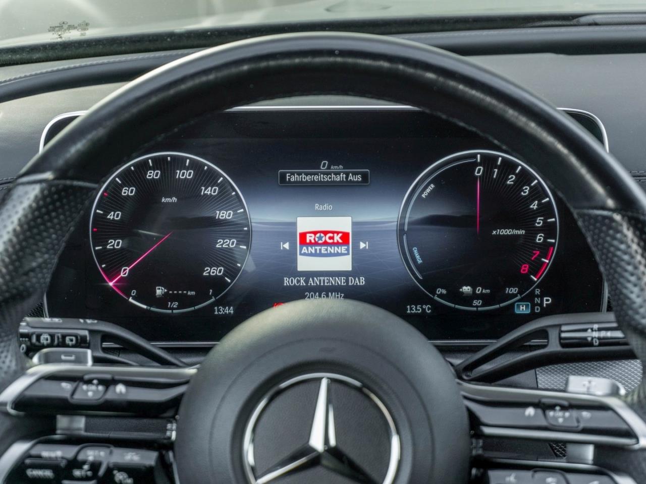 Mercedes-Benz C 300 e T AMG Night Distronic Multikontur 360°