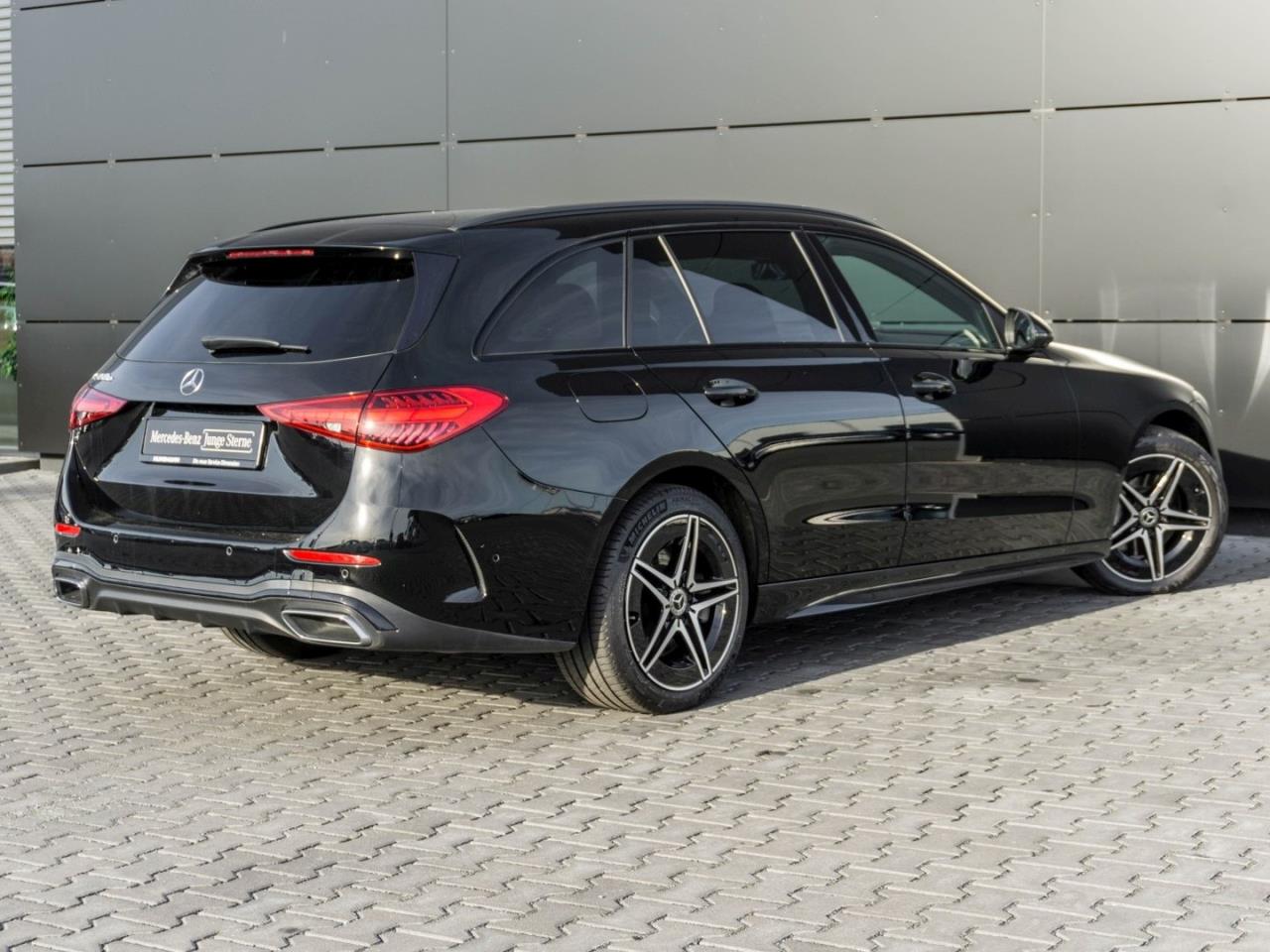 Mercedes-Benz C 300 e T AMG Night Distronic Multikontur 360°