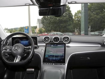Mercedes-Benz C 300 e T AMG Night Panorama Head-Up AHK 360°
