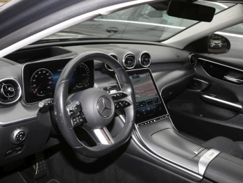 Mercedes-Benz C 300 e T AMG Night Panorama Head-Up AHK 360°