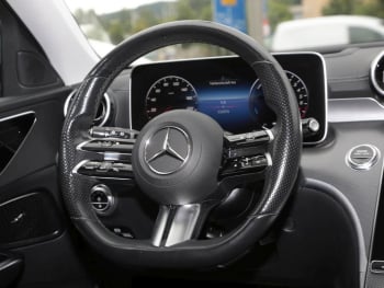 Mercedes-Benz C 300 e T AMG Night Panorama Head-Up AHK 360°