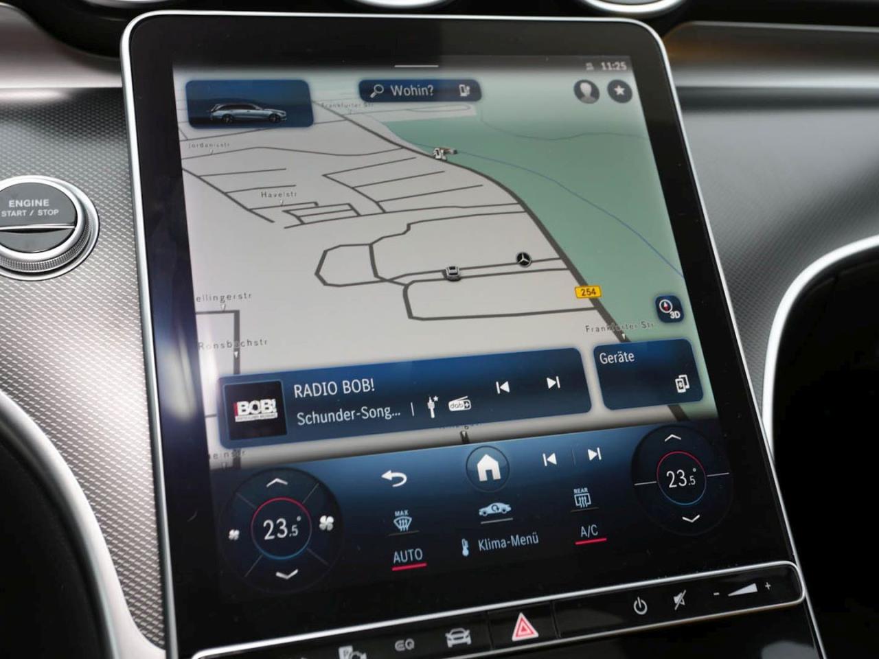 Mercedes-Benz C 300 e T AMG Night Distronic Panorama Head-Up