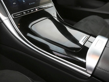 Mercedes-Benz C 300 e T AMG Night Distronic Panorama Head-Up