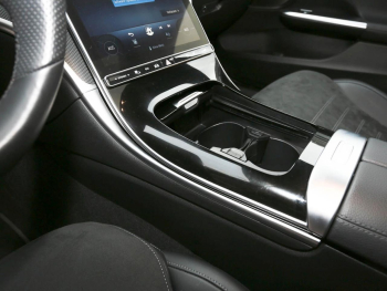 Mercedes-Benz C 300 e T AMG Night Distronic Panorama Head-Up