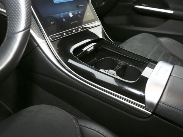 Mercedes-Benz C 300 e T AMG Night Distronic Panorama Head-Up