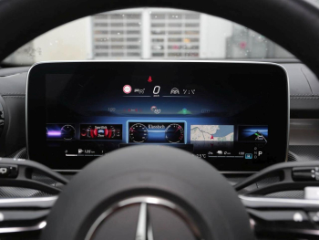 Mercedes-Benz C 300 e T AMG Night Distronic Panorama Head-Up