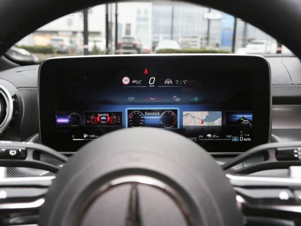 Mercedes-Benz C 300 e T AMG Night Distronic Panorama Head-Up