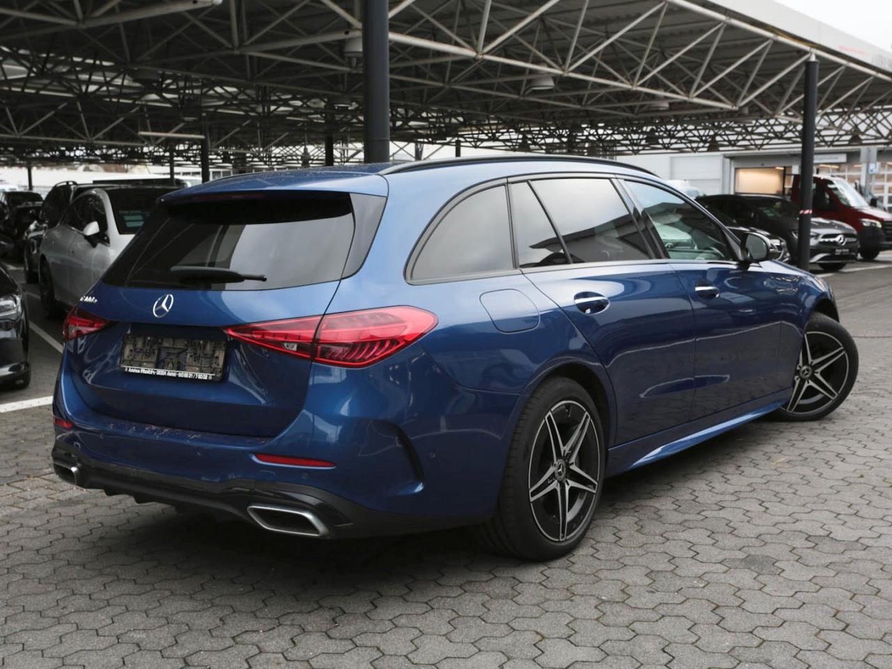 Mercedes-Benz C 300 e T AMG Night Distronic Panorama Head-Up