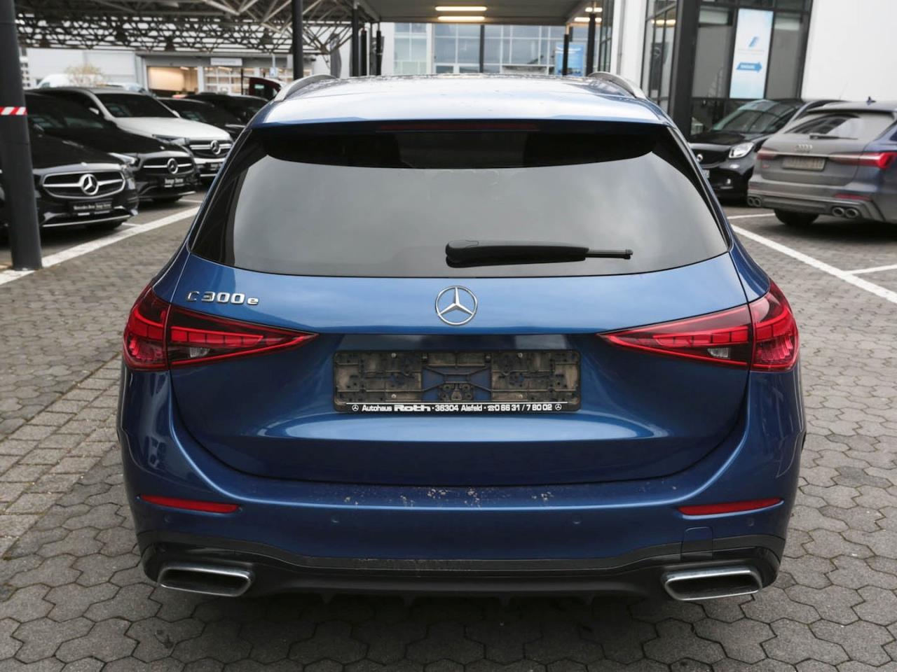 Mercedes-Benz C 300 e T AMG Night Distronic Panorama Head-Up