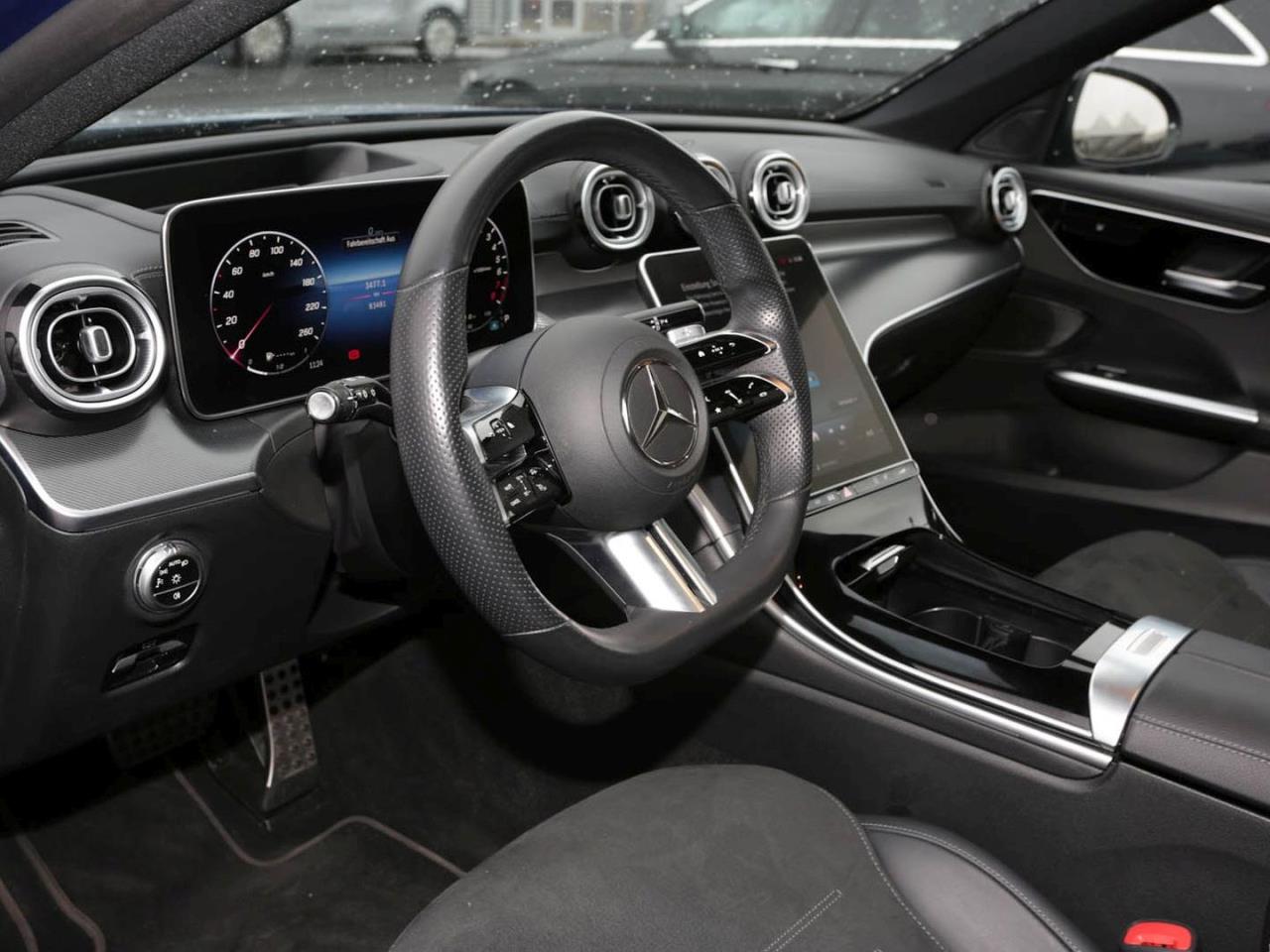 Mercedes-Benz C 300 e T AMG Night Distronic Panorama Head-Up