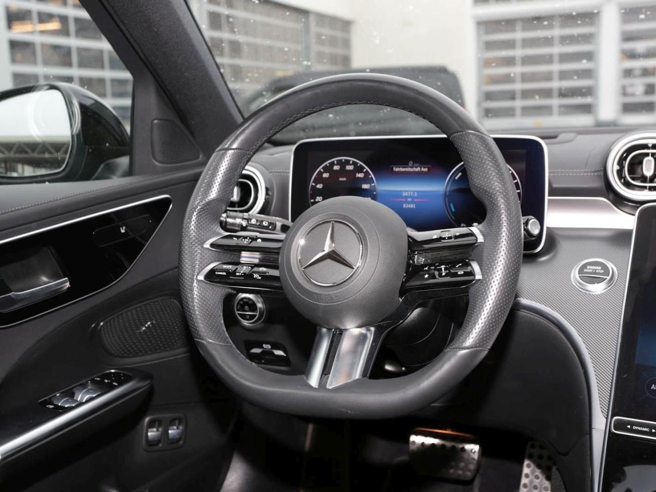 Mercedes-Benz C 300 e T AMG Night Distronic Panorama Head-Up