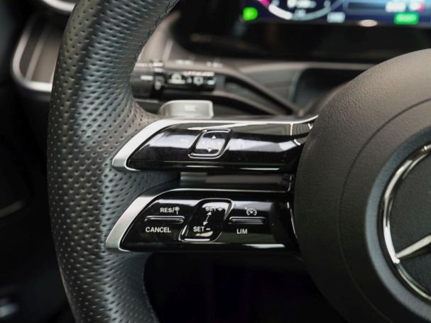 Mercedes-Benz C 300 e T AMG MBUX Navi Panorama AHK Kamera