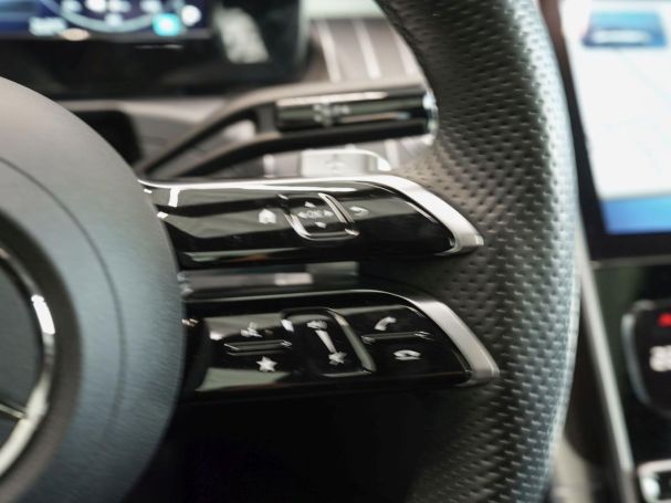 Mercedes-Benz C 300 e T AMG MBUX Navi Panorama AHK Kamera