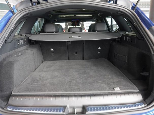 Mercedes-Benz C 300 e T AMG MBUX Navi Panorama AHK Kamera