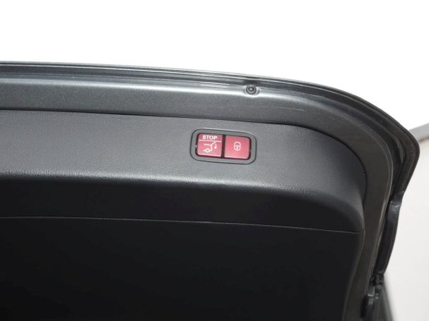 Mercedes-Benz C 43 AMG 4M T Panorama Distronic NP 106.850