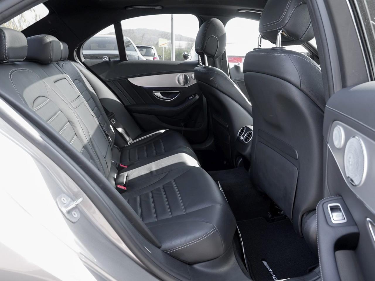 Mercedes-Benz C 220 d 4M Night Panorama Sitzklima Distronic