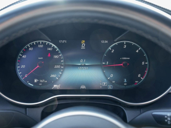 Mercedes-Benz C 220 d 4M Night Panorama Sitzklima Distronic