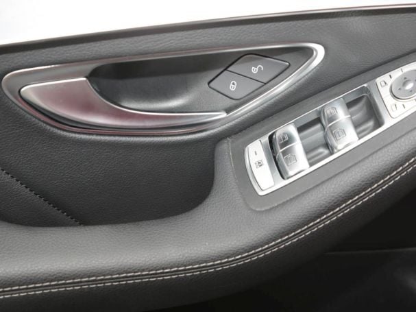 Mercedes-Benz C 300 d AMG Night Navi LED Kamera Spur-Paket Mercedes-Benz C 300 d AMG Night Navi LED Kamera Spur-Paket