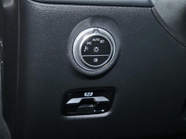 Mercedes-Benz C 180 AMG Night MBUX Navi Kamera Klima