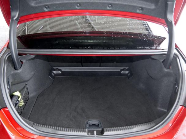 Mercedes-Benz C 180 AMG Night MBUX Navi Kamera Klima