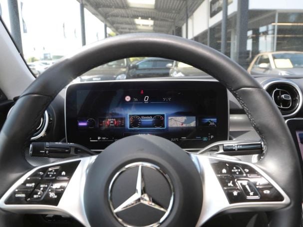 Mercedes-Benz C 180 Avantgarde MBUXNavi-Prem. Panorama Kamera Mercedes-Benz C 180 Avantgarde MBUXNavi-Prem. Panorama Kamera