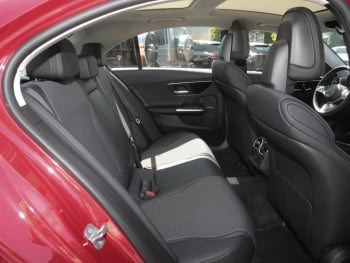 Mercedes-Benz C 180 Avantgarde MBUXNavi-Prem. Panorama Kamera