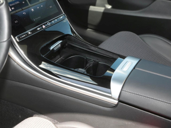 Mercedes-Benz C 180 Avantgarde MBUXNavi-Prem. Panorama Kamera