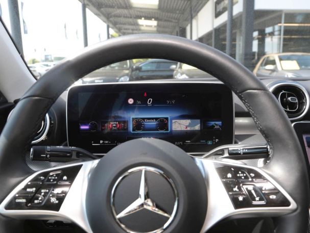 Mercedes-Benz C 180 Avantgarde MBUXNavi-Prem. Panorama Kamera Mercedes-Benz C 180 Avantgarde MBUXNavi-Prem. Panorama Kamera