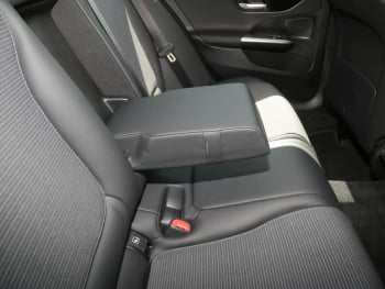 Mercedes-Benz C 180 Avantgarde MBUXNavi-Prem. Panorama Kamera