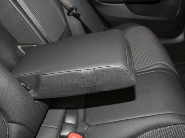 Mercedes-Benz C 200 d Avantgarde MBUX Navi-Prem. Kamera SpurH