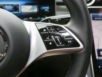 Mercedes-Benz C 200 d Avantgarde Navi Panorama Kamera Memory