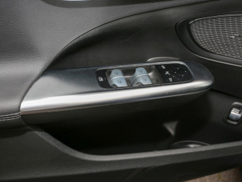 Mercedes-Benz C 200 d Avantgarde Navi Panorama Kamera Memory