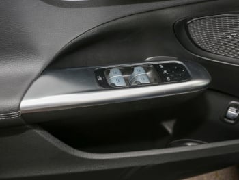 Mercedes-Benz C 200 d Avantgarde Navi Panorama Kamera Memory