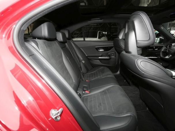 Mercedes-Benz C 200 AMG Night Panorama-Schiebedach Memory 360° Mercedes-Benz C 200 AMG Night Panorama-Schiebedach Memory 360°